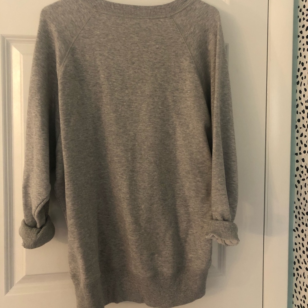 oversized gray sweatshirt - Picture 2 of 2